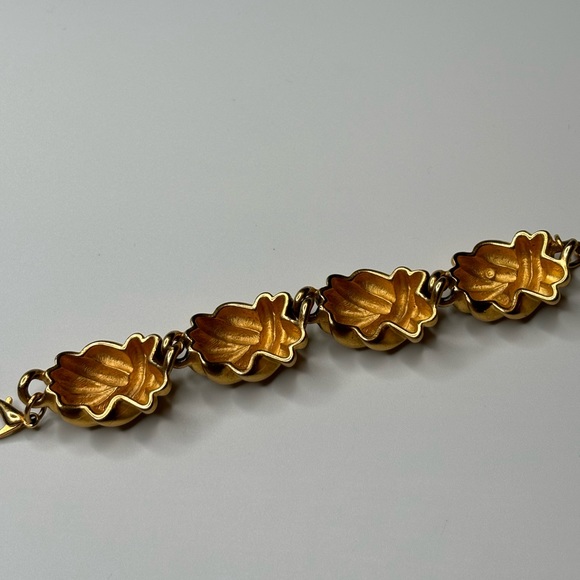 Vintage Givenchy Gold Tone Chunky Linked Knot Bracelet - Picture 3 of 14